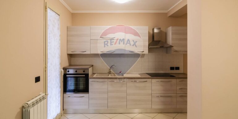 20251022182245-994628-15