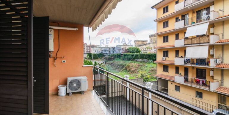 20251022182251-994628-17