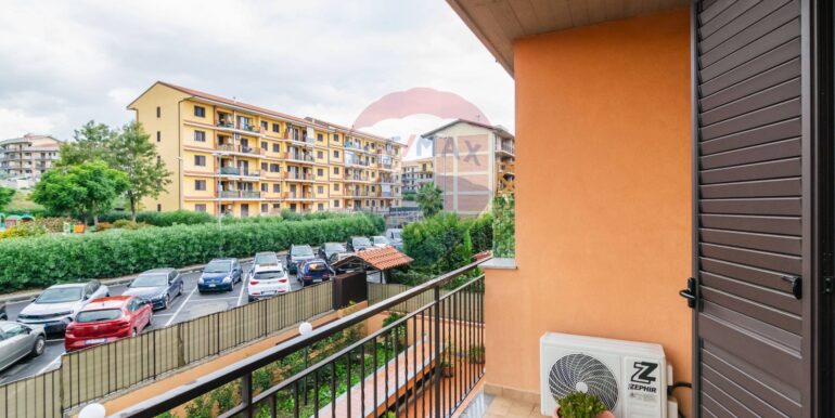 20251022182254-994628-18