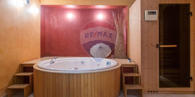 2025102284011-991125-11