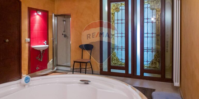 2025102284019-991125-14