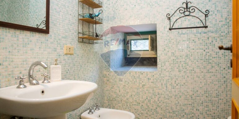 2025102284027-991125-17