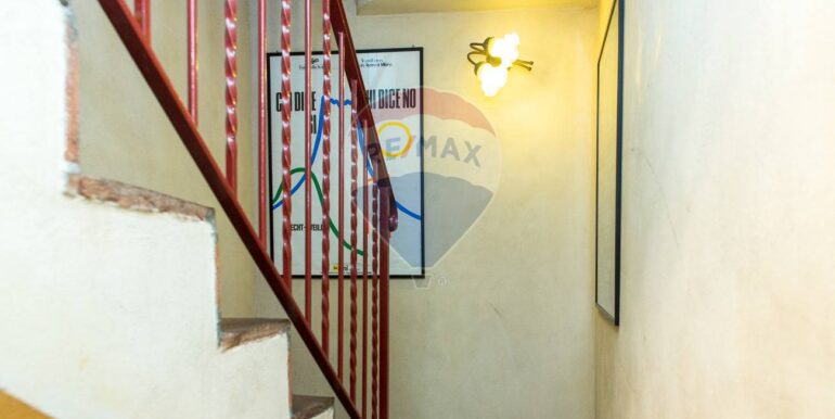 2025102284042-991125-22