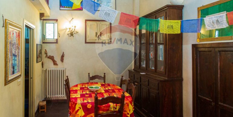 2025102284056-991125-26