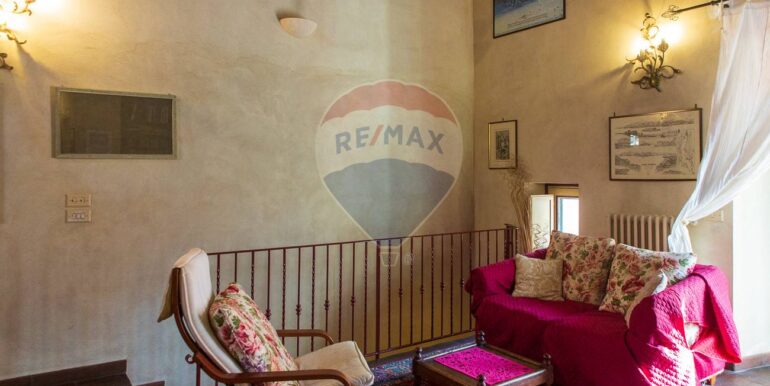 2025102284204-991125-49