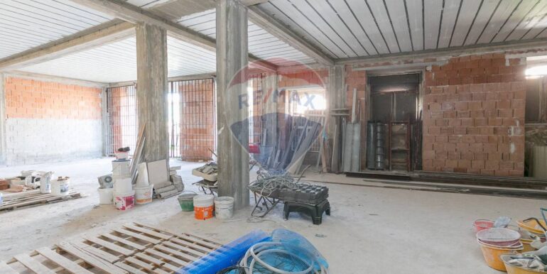 2025102291625-995289-9