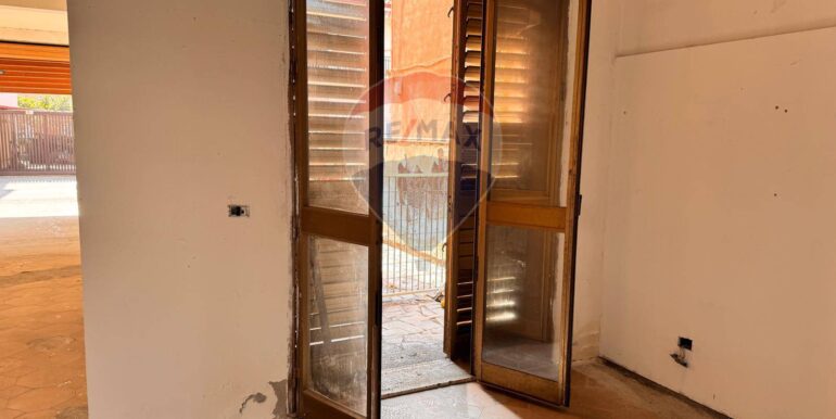 20251023103815-995525-11