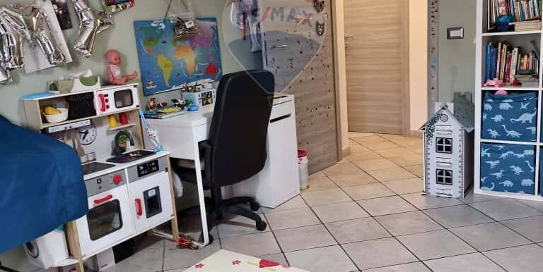 20251023112159-995546-11