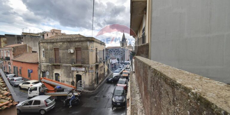 20251023115449-995255-14