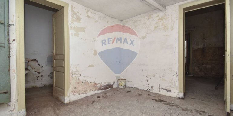 20251023115509-995255-22