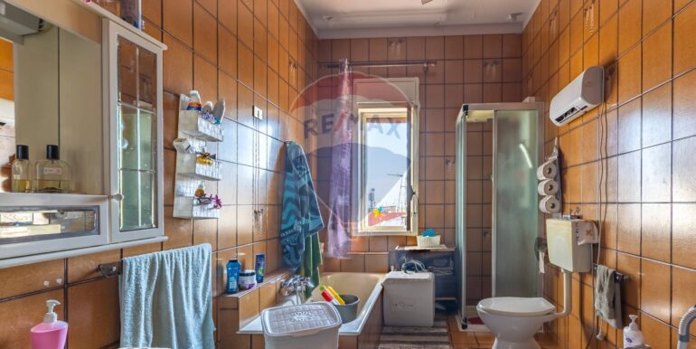 20251023162547-987952-18