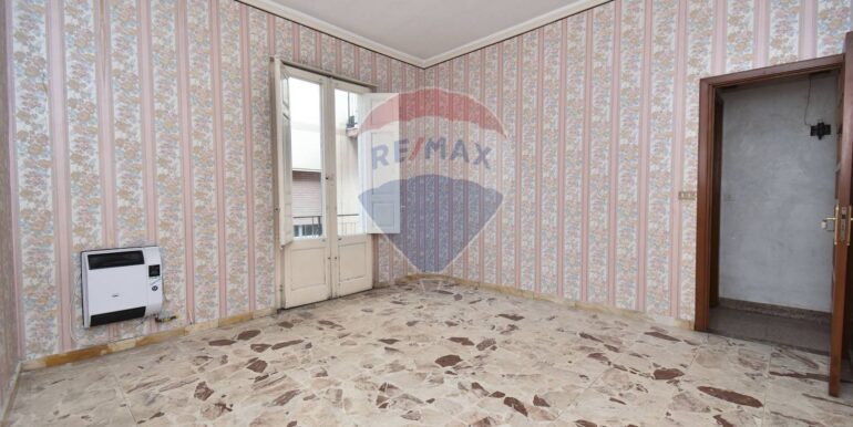 20251023180845-995652-14