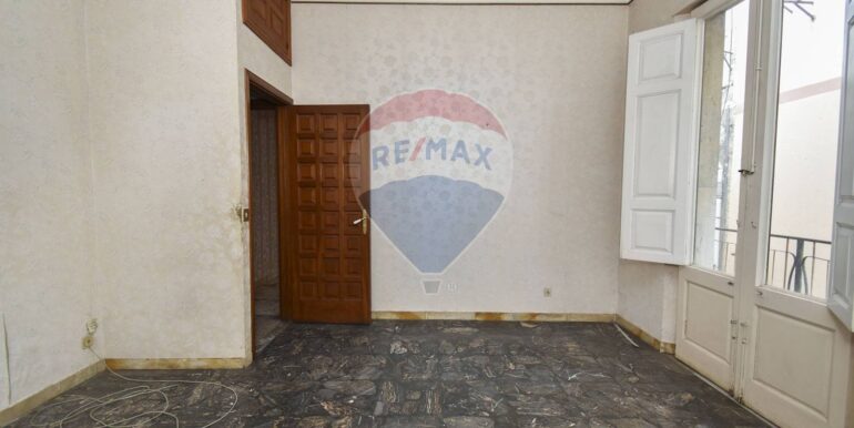 20251023180854-995652-18