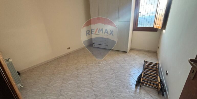 20251023201122-995693-11