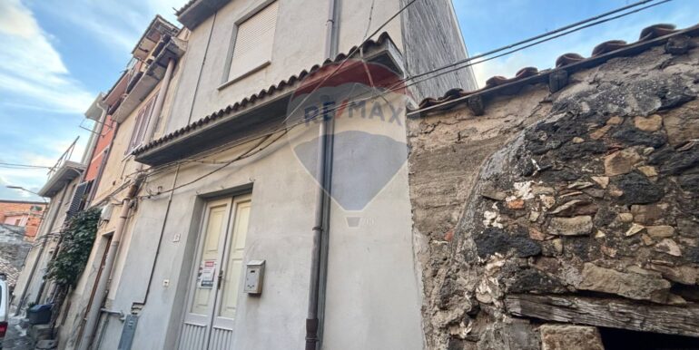 20251023201423-995693-35