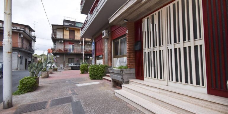 20251024123710-994399-4