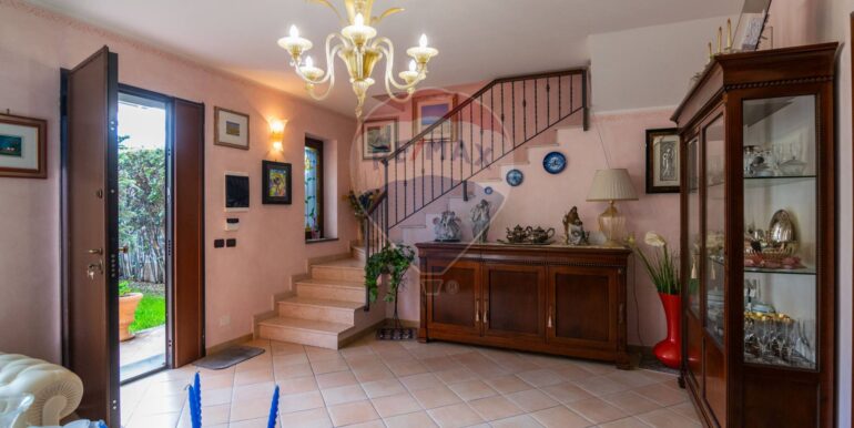 20251024162135-995953-1