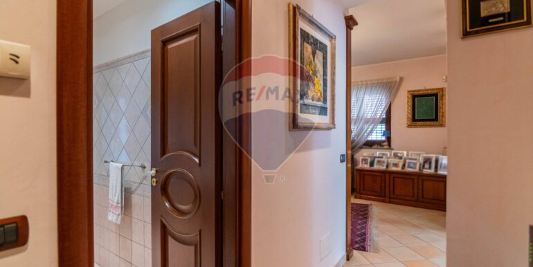 20251024162154-995953-6