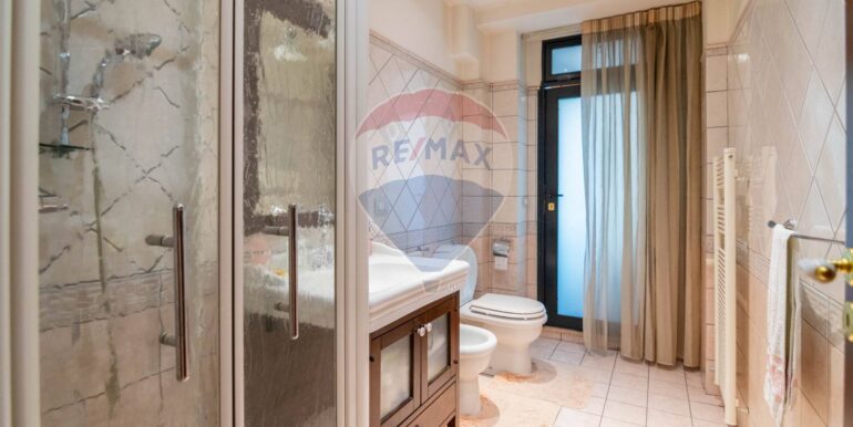 20251024162201-995953-8