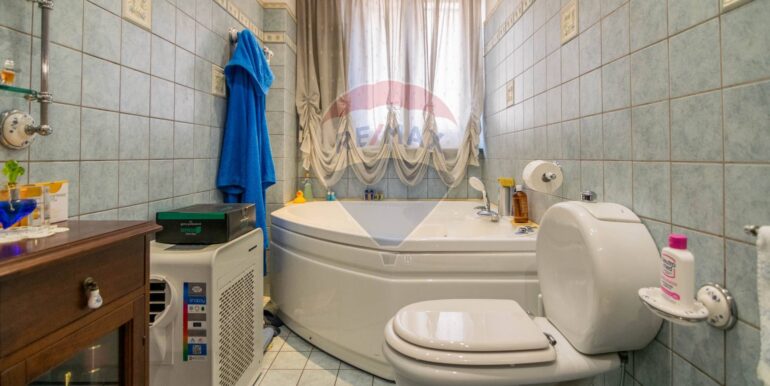 20251024162216-995953-13