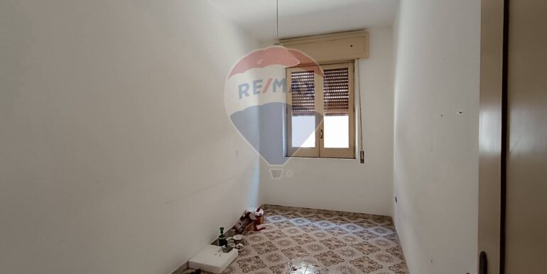 20251024183653-995996-30