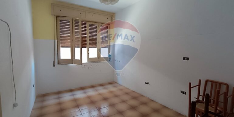 20251024183658-995996-32