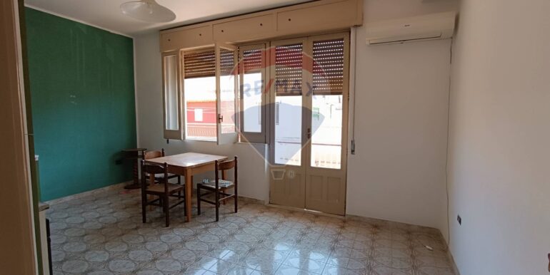 20251024183721-995996-33