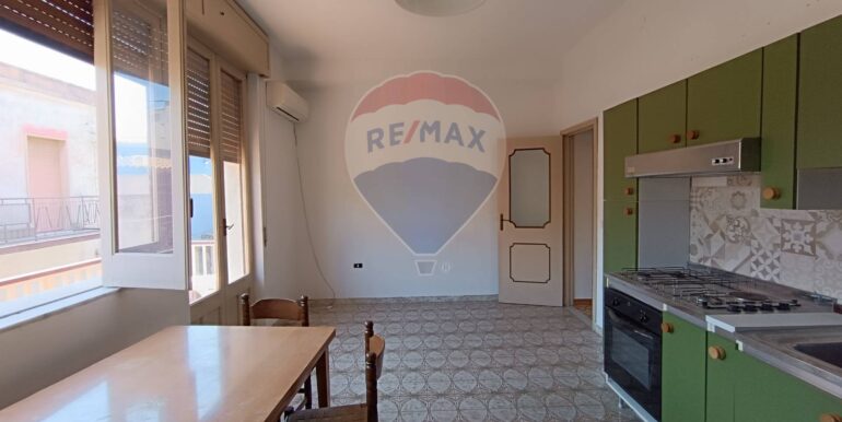 20251024183727-995996-35