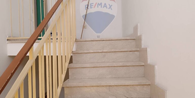 20251024183804-995996-41