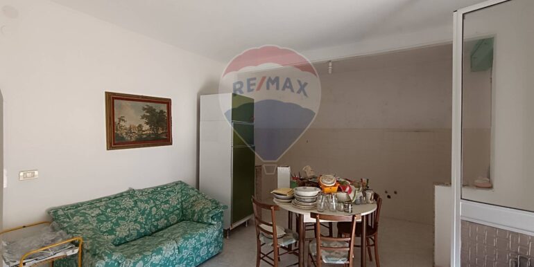 20251024183831-995996-50