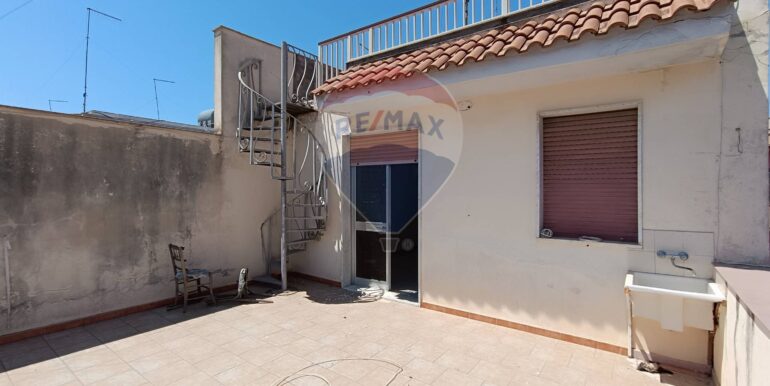 20251024183839-995996-53