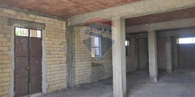 20251025113335-996074-12