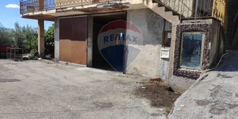 20251025113352-996074-17