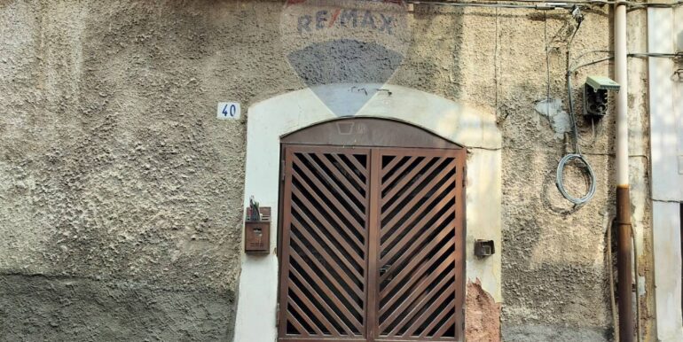 2025102585423-995474-3