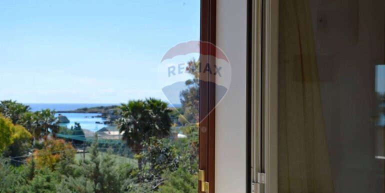 20251027124201-996264-0