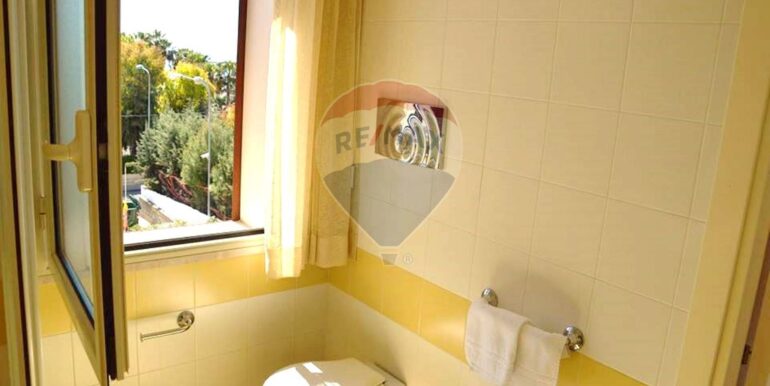 20251027124201-996264-1