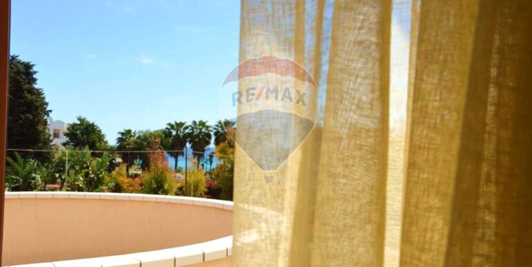 20251027124201-996264-4