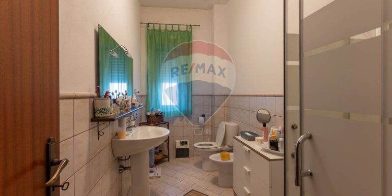 20251027161803-994663-3