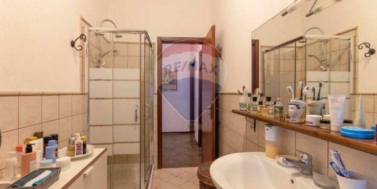 20251027161813-994663-5