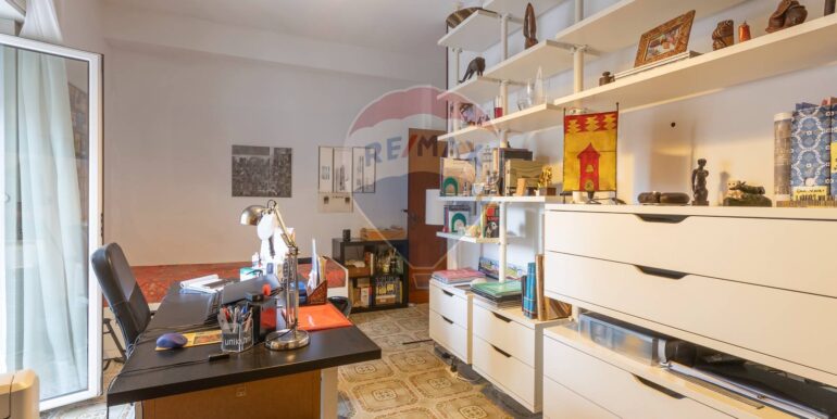 20251027161834-994663-11