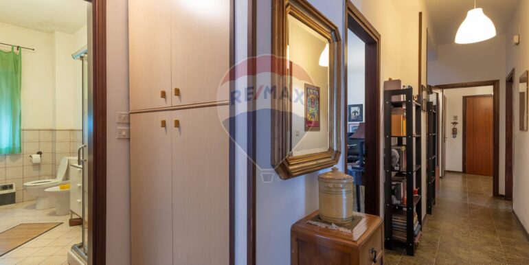 20251027161838-994663-12