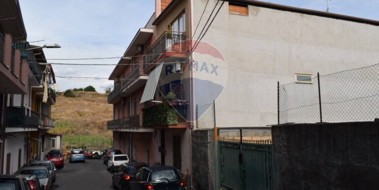 20251027173902-996351-6