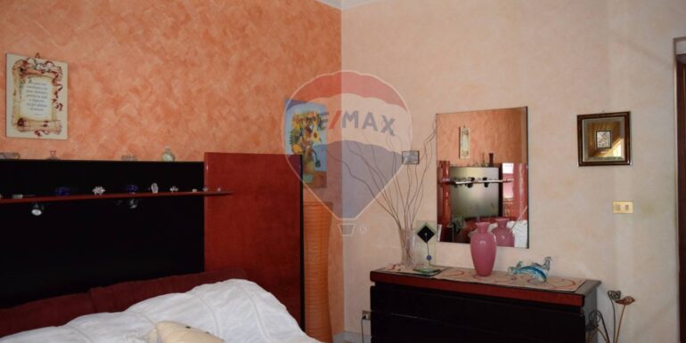 20251027173903-996351-9