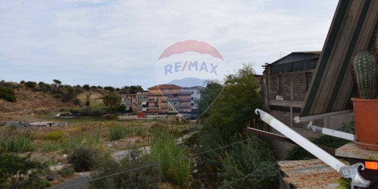 20251027174416-996354-39