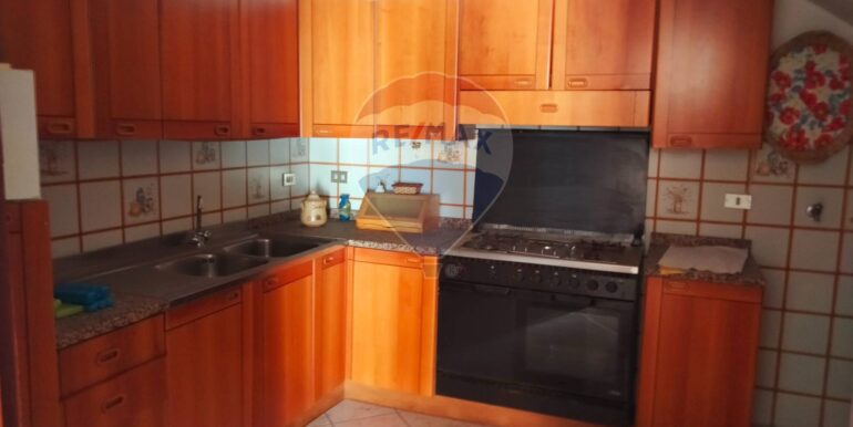 20251027184244-996402-3