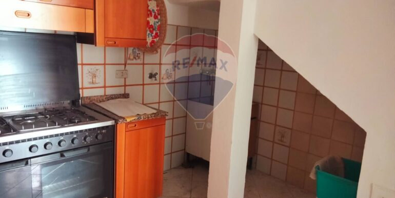 20251027184244-996402-4