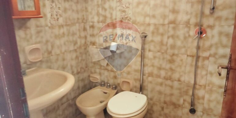 20251027184244-996402-5