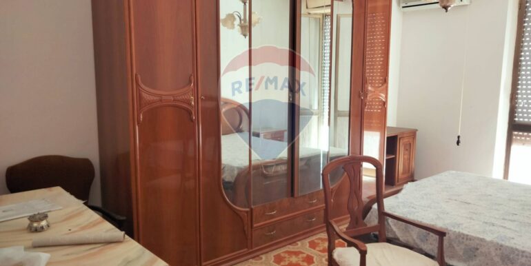 20251027184247-996402-19