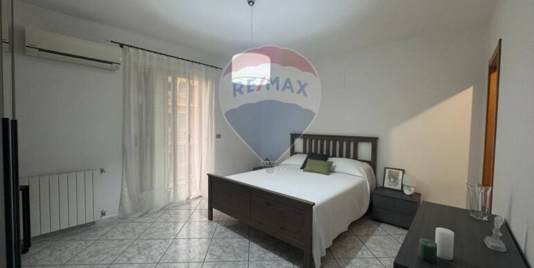 20251027184539-996398-7