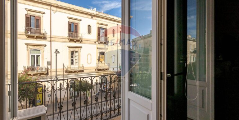 20251027185238-993929-1